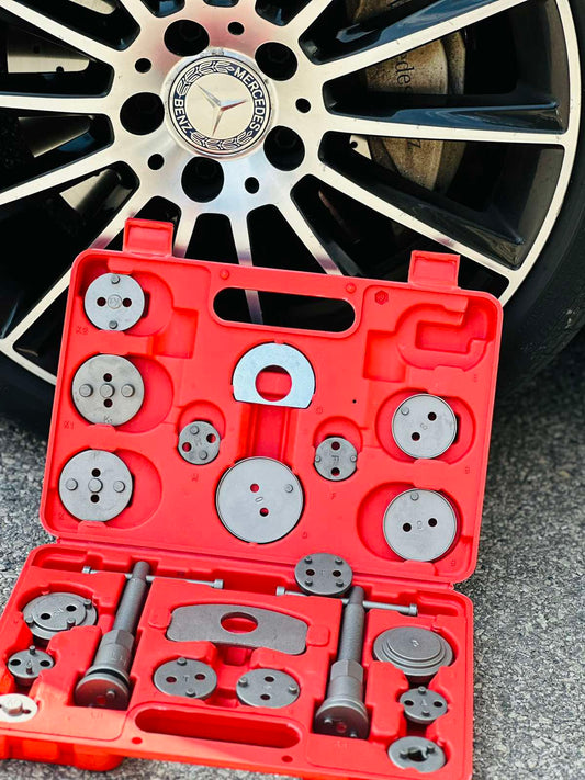 SET za vraćanje kočionih čeljusti