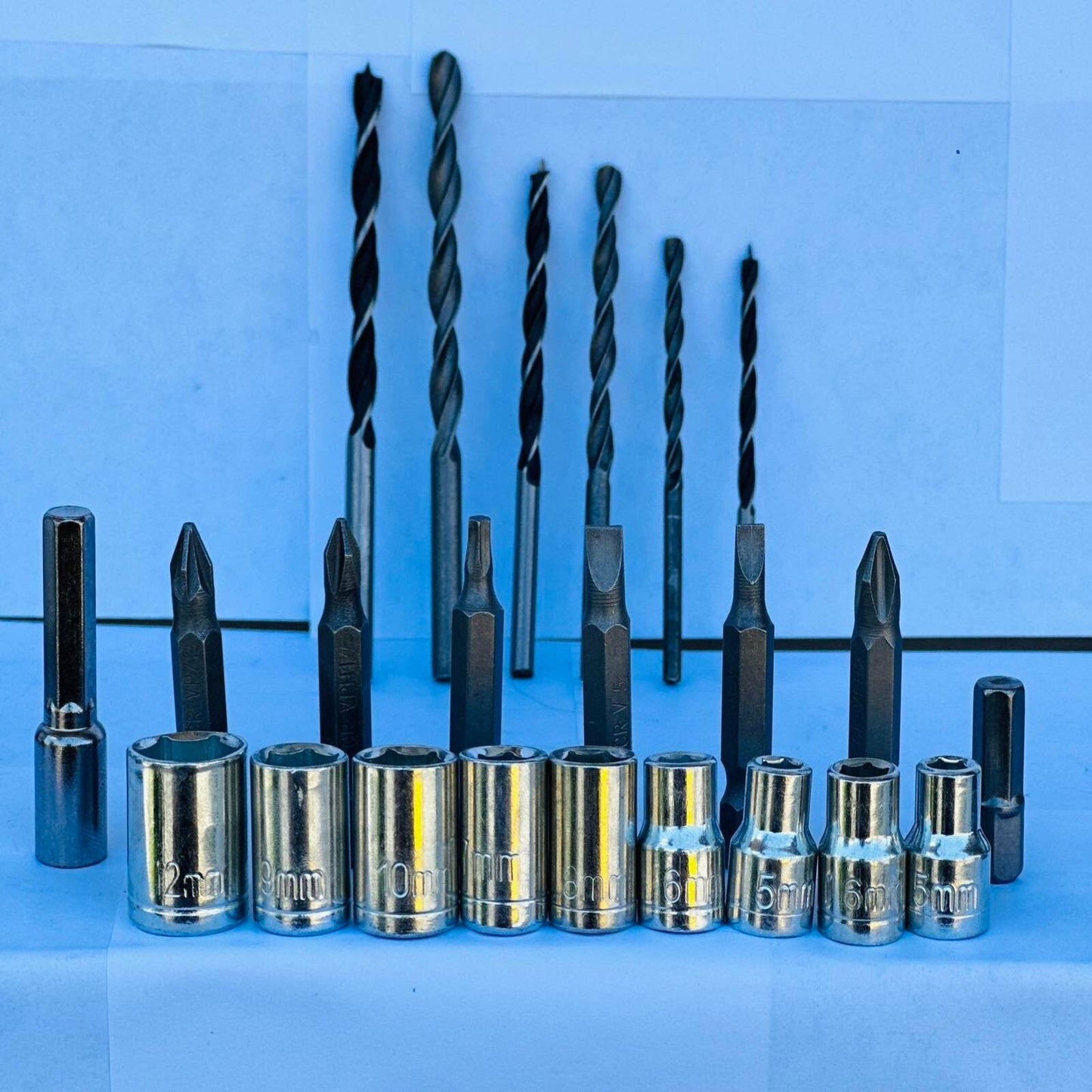 AKU BUŠILICA GK 18V SA 2 BATERIJE