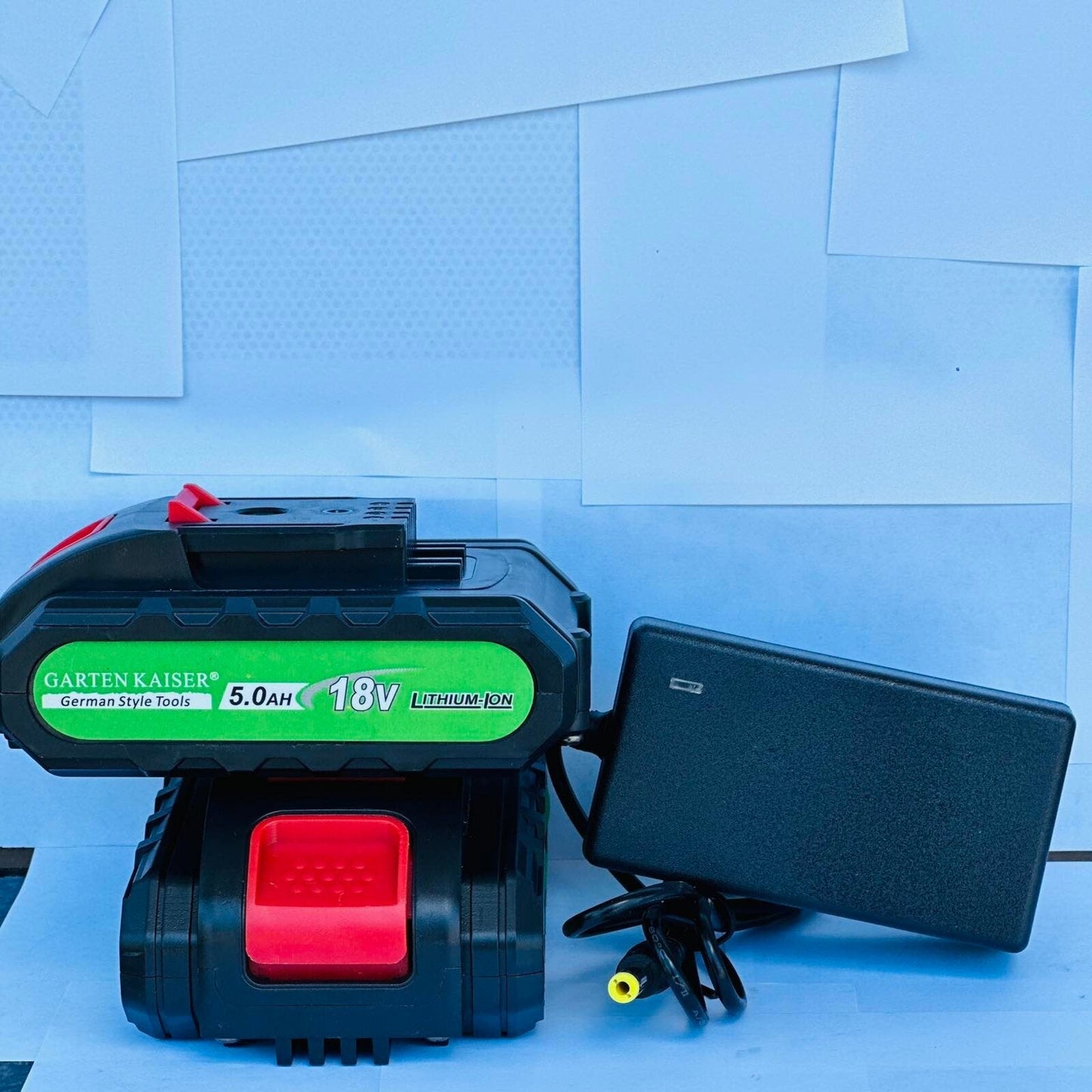 AKU BUŠILICA GK 18V SA 2 BATERIJE